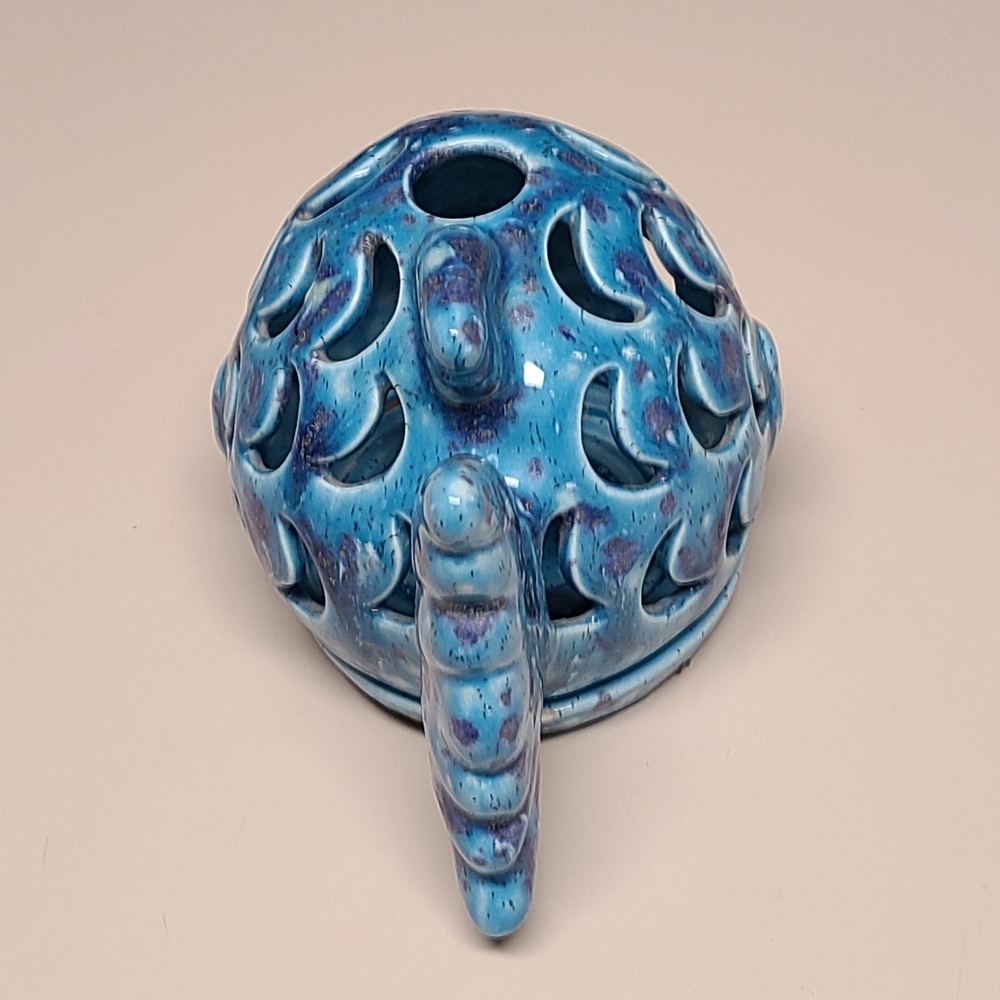 Ceramic Votive Puffer Fish Tea light candle holder - Picture 6 of 11